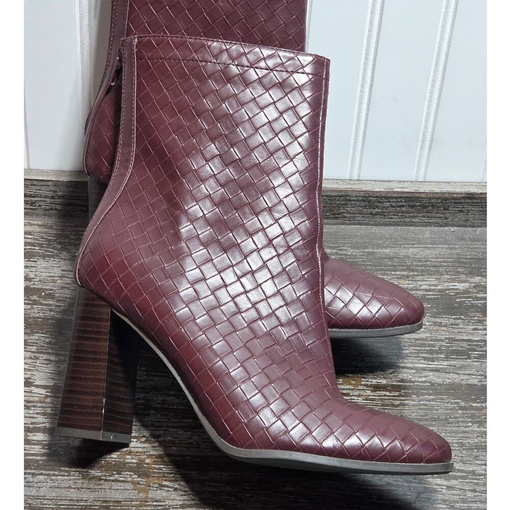 Journee Collection Women's Wine Brielle Woven Stack Heel Ankle Boots Size 9